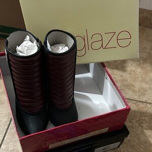 Glaze Black and Burgundy Heeled Boots